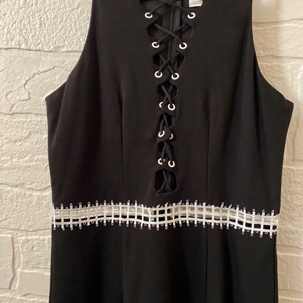 Women's Black  w/ White Trim Cocktail Dress